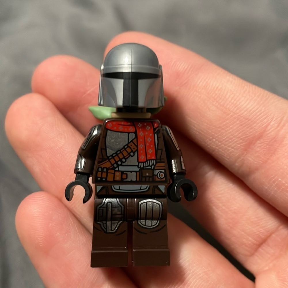 Lego Star Wars Minifigure The Mandalorian 75307 Christmas with baby yoda